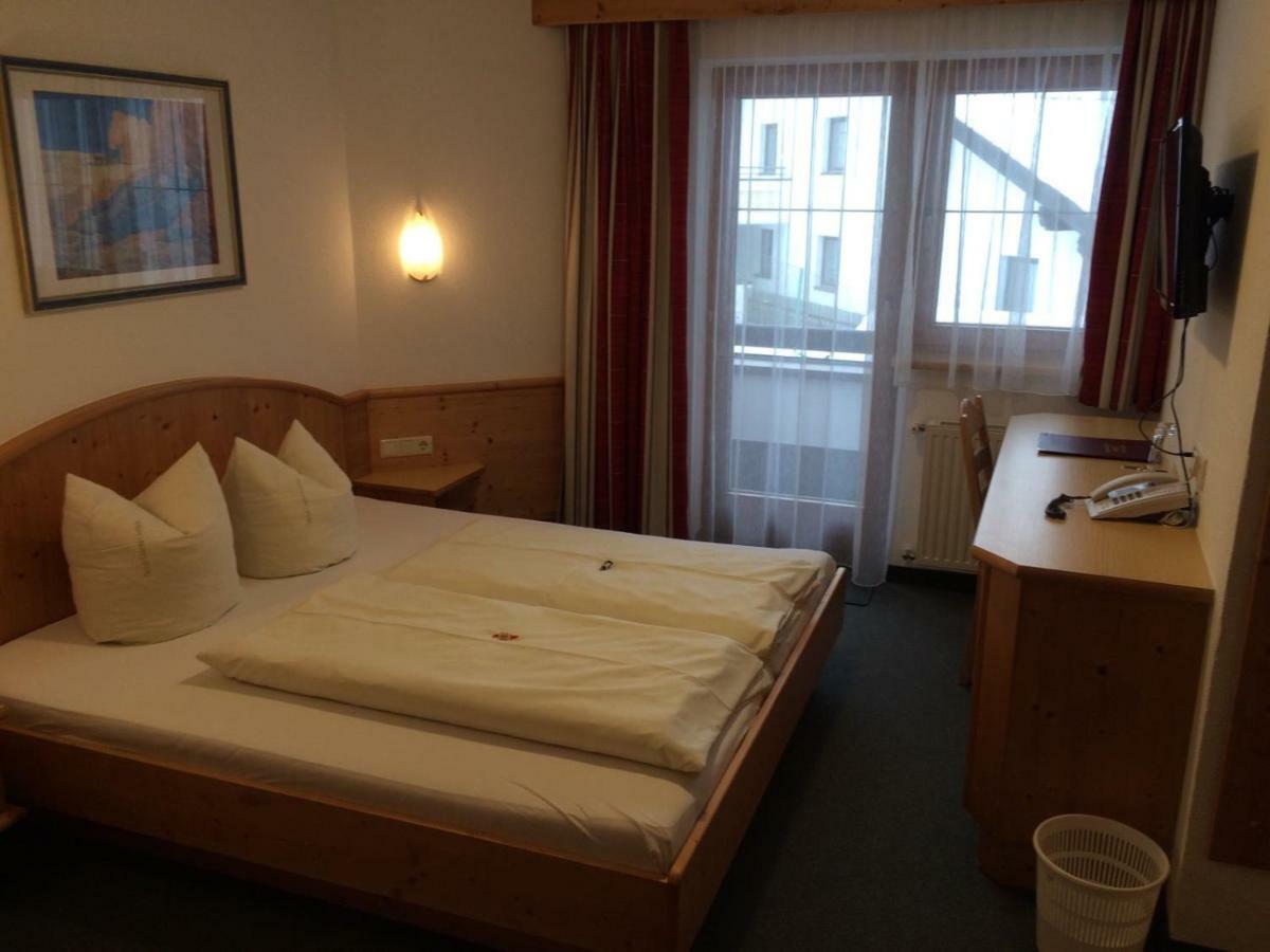 Hotel Garni Golfais Ишгль Экстерьер фото