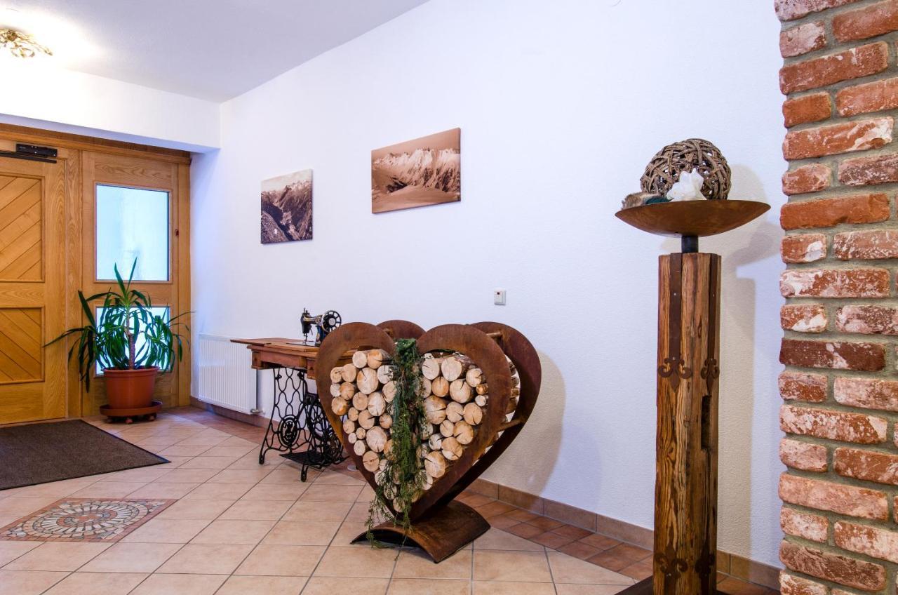 Hotel Garni Golfais Ишгль Экстерьер фото
