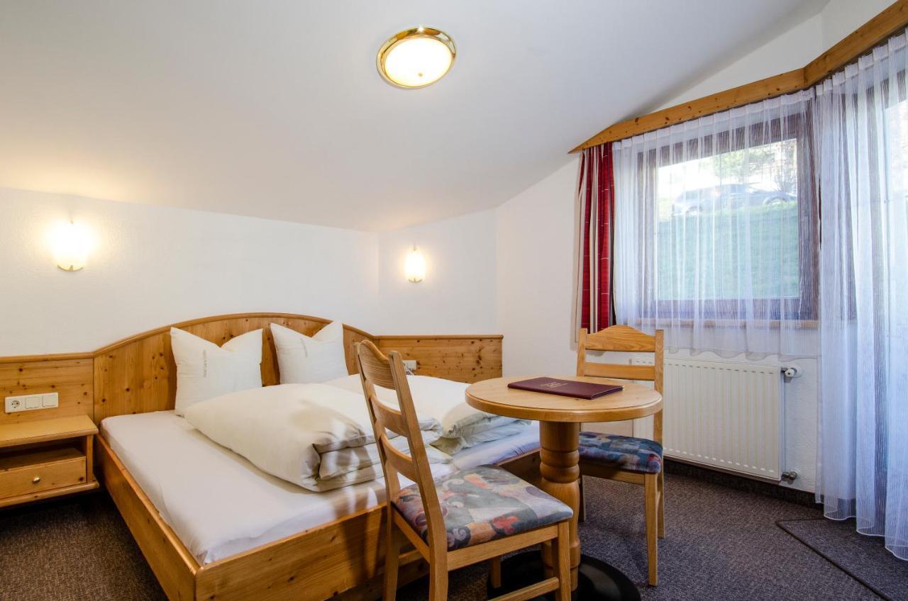 Hotel Garni Golfais Ишгль Экстерьер фото