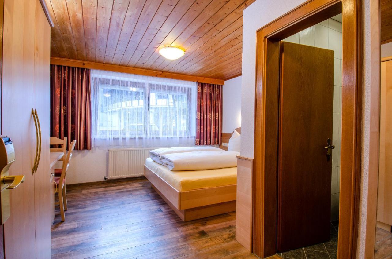 Hotel Garni Golfais Ишгль Экстерьер фото